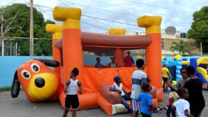 Kids on the Puppy bounce house